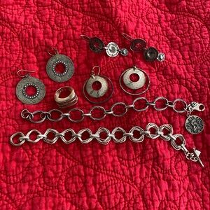 Silpada (2) bracelet, Ring sz 7,  (3) earrings.  Jewelry Lot of 6. Need cleaning